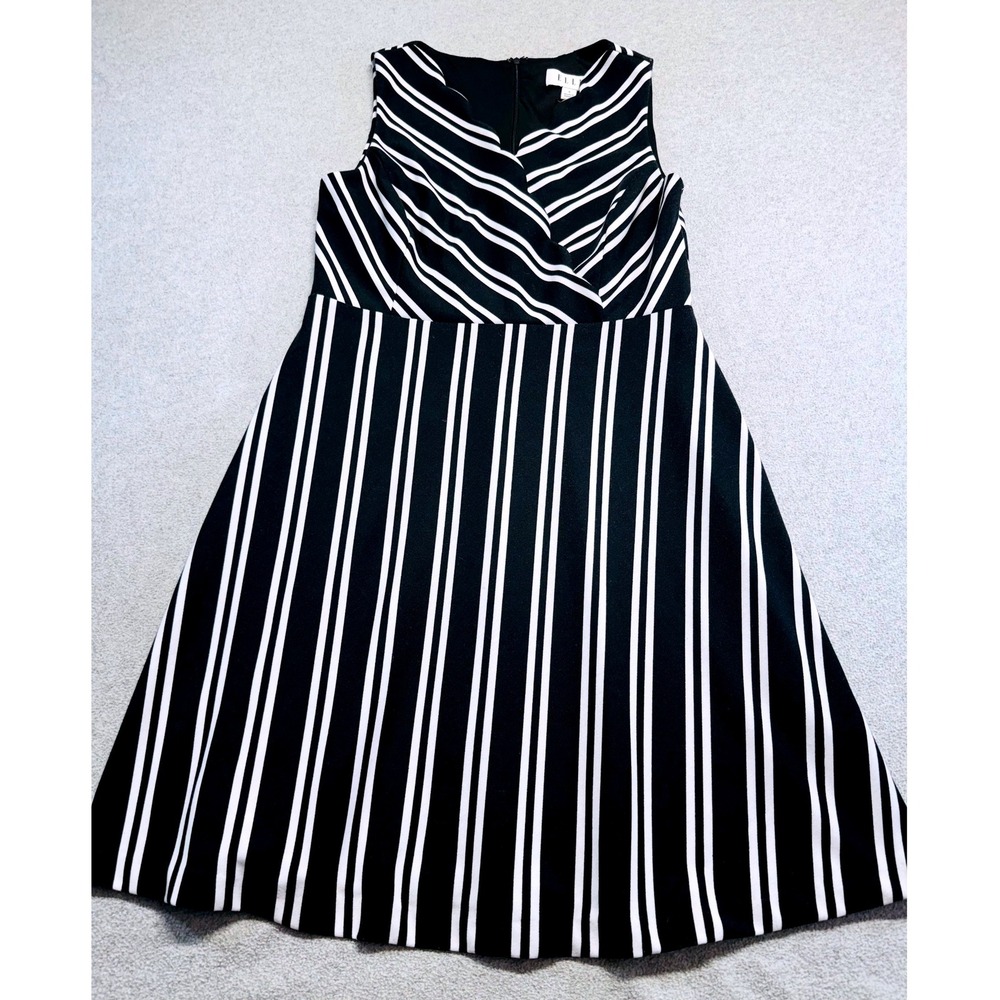 Elle Fit And Flare Dress Womens 4 Black White Striped Sleeveless Surplice Wrap